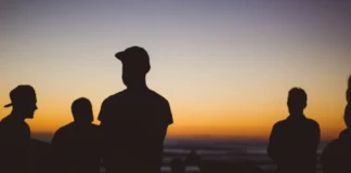 Kuinka löytää ystäviä Kikistä