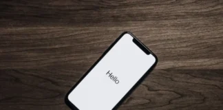 Voiko iPhone XR mennä veden alle