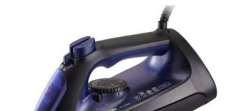 Voiko silitysrautaan kaataa tislattua vettä?