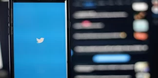 Kuinka ilmoittaa käyttäjästä Twitter Spacesissa